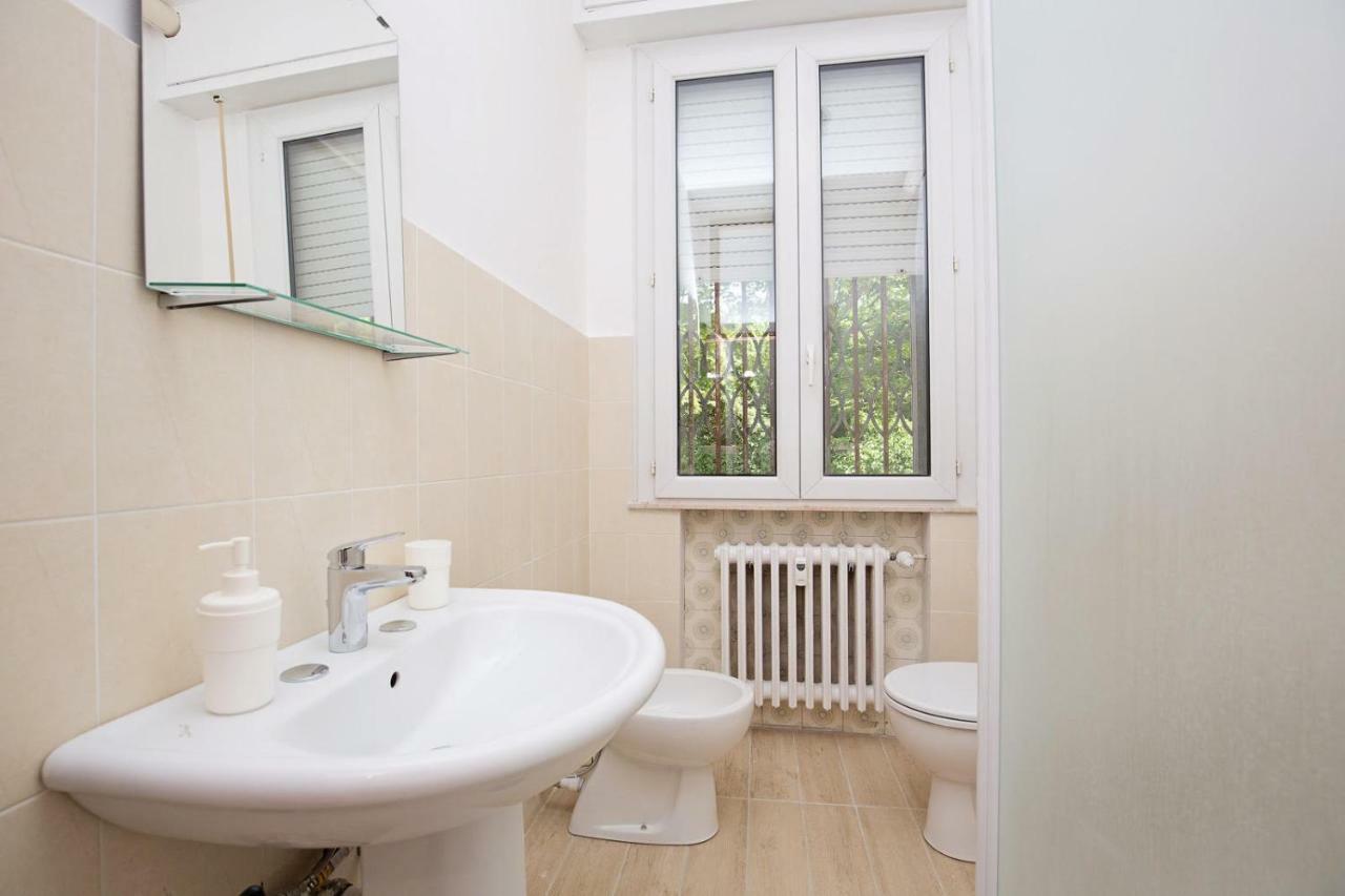 Ponte Tiberio Apartment Rimini Buitenkant foto